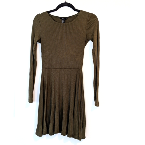 Dress - Picture 1 of 1